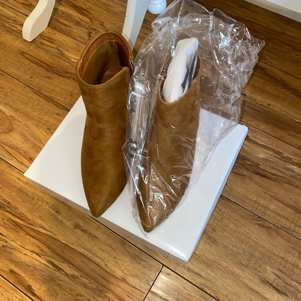 Block heel booties - Picture 2 of 3